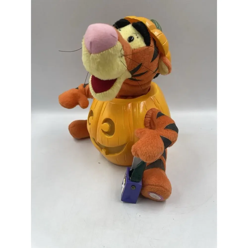 Disney’s Gemmy Tigger in Halloween Pumpkin Animated Sings Moves 9in VTG Works - Picture 3 of 9